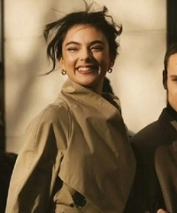 球花莫妮卡女儿亮相时装秀