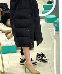 �������ȥ���˸߸�Ь��ֻ��˵��Ҳ̫ţ�˰ɣ�һ���Ӿ���Ů��ζ��