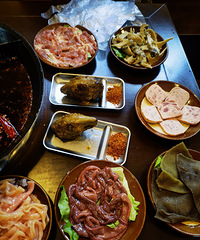 �����ڽ����Ի�������Ϸ���ȥ�Ѿ�������ϯ