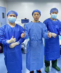 几千就做了近视手术,术后第一天复查就是1.0