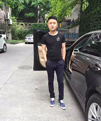 89������10��ĸ������飬һ���ϳ��еĶ��Ӹ���