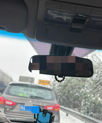 ��������Ⱥ���г���һ�������ڸ����ϣ�����Ϊ������Ѻ�