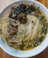 ���Ӱ��ʾ���ʳС��֮�ã���ʳ����ʳ����