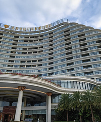 探索广西之美:北海的浪漫海韵与崇左的边陲风情