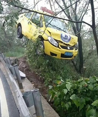 ����һ������ɫ��������������ˣ��³�������˼��ڲ���ס