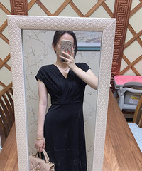 116斤买到了超显瘦的连衣裙,版型超级棒!显腰细而且遮大腿