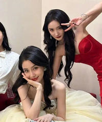 杨幂给刘诗诗庆生,太现实了