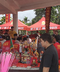 跟随海南本地朋友到他家乡,实地感受海南军坡节