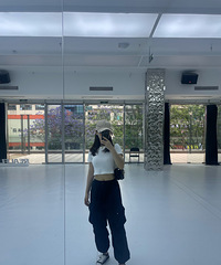 97��162CM������ҵ���������飬ϣ���Է�98��88��