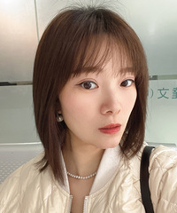 84年158CM女儿12岁跟我的单亲妈妈征婚,从事金融行业