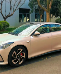 �ڶ����ȣ���Ҫ���е�6���³���˭��ո¶ͷ�ǣ�