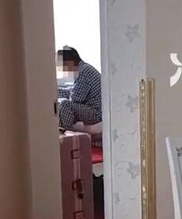 重师美院原院长被曝诱骗学生当小三