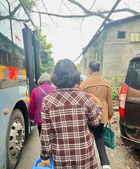 �ϰ�����ϳ��أ��ö������������˶ൽ�Ų�մ��