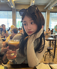 泰兰德和乐山逛吃逛吃的OOTD,提前进入春夏了