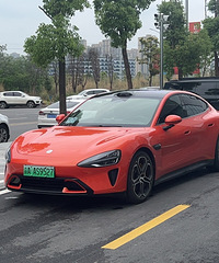 ��������С��SU7 �����е����Բ��ü��ų���