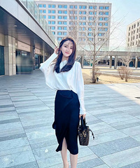 87年158CM年入50万的单亲妈妈征婚,硕士学历的大学老师