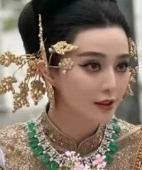都被封杀了,还想着艳压?