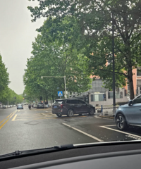 [�²�]��Ǯ�򳵽�����ͣ���ѣ����߶��ǻ���ͣ��λ�����ǲ�ͣ