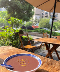 �˼������죬ż�������һ���֣����˺����