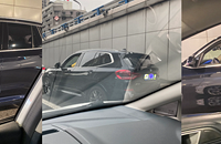 �ڹ������´�����������С��һ�߳���һ�߿�����