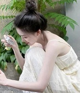 97年165CM妹子征婚,希望你做生意