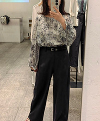 把品牌女装逛了一遍,全靠厚脸皮试了十几套衣服…结果