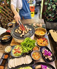 �ܿӱ��ֵ�һ�ҿ��⣬��Ʒ������