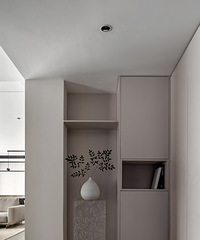 三年了也没觉得过时,黑白灰经典配色