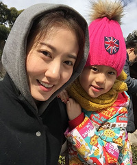 高露的女儿都15岁了