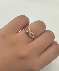 ͬ�����ҽ�ָΪʲô��С�����ꣿ�����ҪЦ��