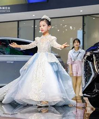 来重庆车展,孩子们探索科技与文化