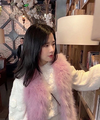 87年152CM的女教师征婚,接受离异但不接受有小孩的男士
