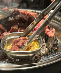 �ڳɶ��Ե�һ�Һ�����ɫ�Ŀ���꣬С������ܺ�