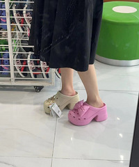 Crocs����Ь��ѡһ�������Ǿ����ĸ���ɫ���ô�ÿ�Щ��