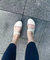 �Ͽ�ٯ��˫��Ь����Ա����ã�����ȥ����һ�ˣ���ĺ��ʺ�