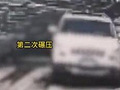 司机竟二次碾压被撞者
