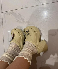 入手了crocs人鱼鞋,队友说看不懂……你们觉得呢?