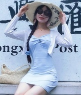 90年160CM小姐姐征婚,养了3只猫