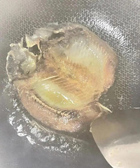 之前爆火的蜂窝不粘锅,买的人已经在家哭晕了