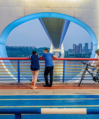 ��ɿڿ������������Ƭ�����·�����У�ɢ������ʳ���ɹ���