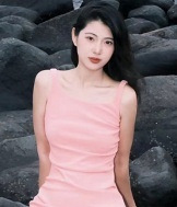 93年170CM的妹子征婚,年入40万