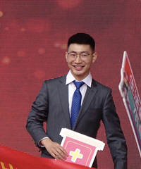 29ĹУѧʦ飬г޴100