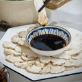 在家尝试松茸刺身,鲜