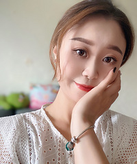 88年160CM儿子跟爸爸的白羊座小姐征婚,从事美妆行业