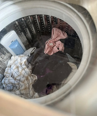请问:衣服裤袜分开洗很难吗?贴身衣物手洗不行吗