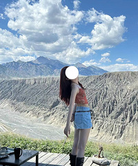 新疆夏日旅行穿搭,基本一天一套!连衣裙和裤子齐飞