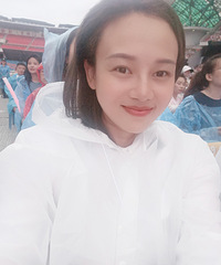 92年158CM有女儿的单亲妈妈征婚,个体户、月收入1万以上