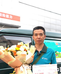 铜梁邮递员,今年给女儿送来了清华录取通知书
