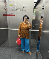 我妈说我穿这身新中式衣服,看着像75岁的……