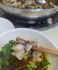 �ڻ��˳Ե�һ���໨���㣬������